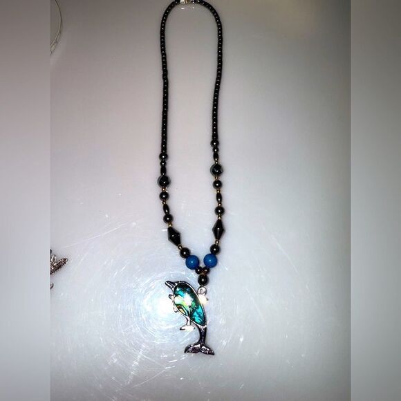 WOMENS OR MENS OR KIDS FISH NECKLACE - Picture 1 of 2